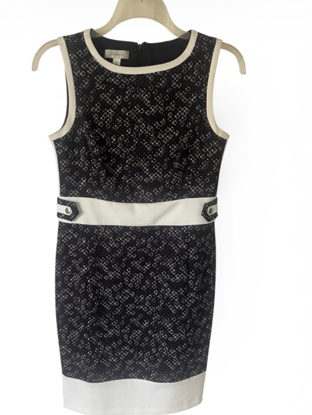 dressbarn Black and Cream Sleeveless Sheath Dress